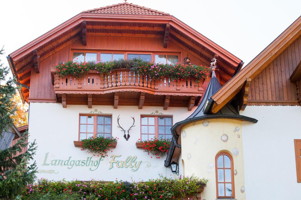 Zum Fally - Landgasthof Kirchberg am Wechsel Bagian luar foto